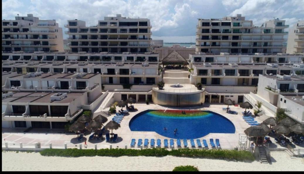 Marlin Turquesa Departamentos Frente Al Mar Lejlighed Cancún Eksteriør billede
